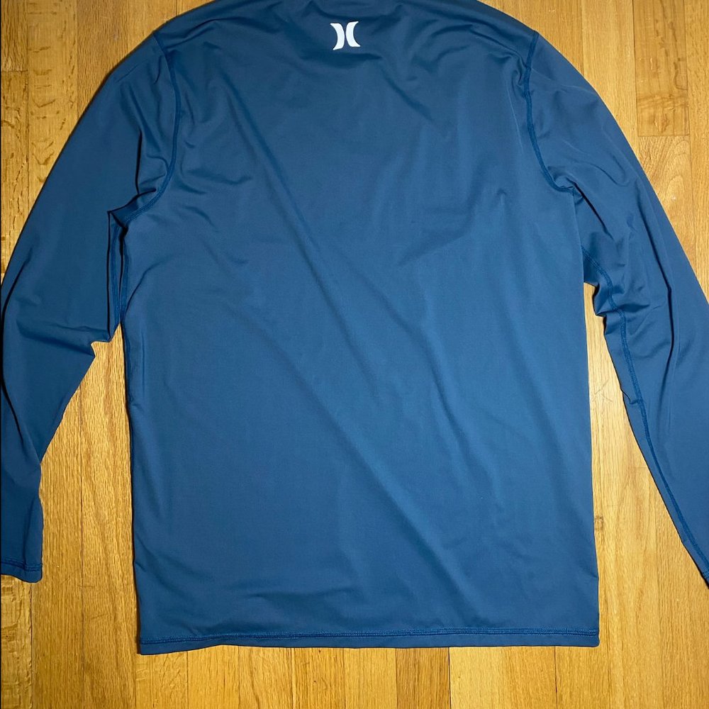 Hurley Rashguard Size Large - Picture 2 of 3
